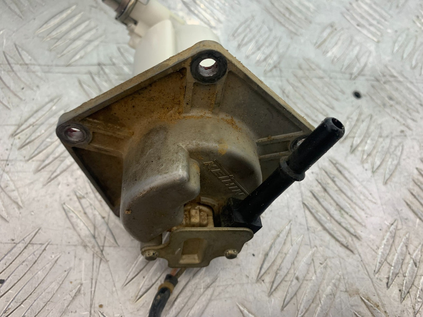 KAWASAKI KXF450 KXF 450 PETROL PUMP YEAR 2013 CMB1217)