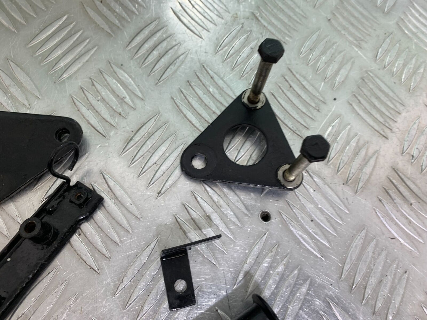 KAWASAKI Z650 KZ650 FRAME MOUNTS AND BRACKETS YEAR 1979-1980 (CMB1023)