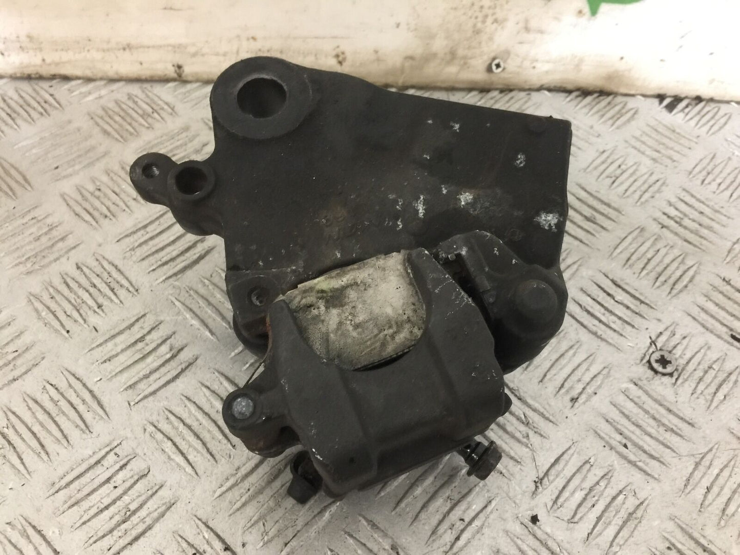 KAWASAKI VERSYS 1000 KLZ 1000 REAR BRAKE CALIPER YEAR 2015-18 (STOCK 817)