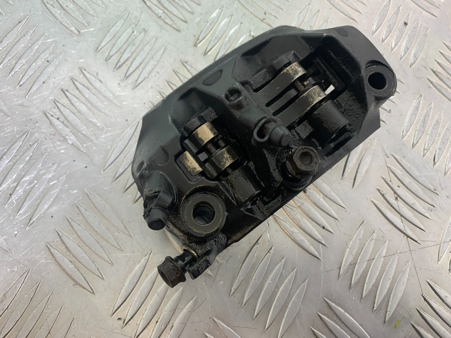 HONDA VFR1200 VFR 1200 FA FRONT LEFT BRAKE CALIPER YEAR 2010-11 CMB1088)