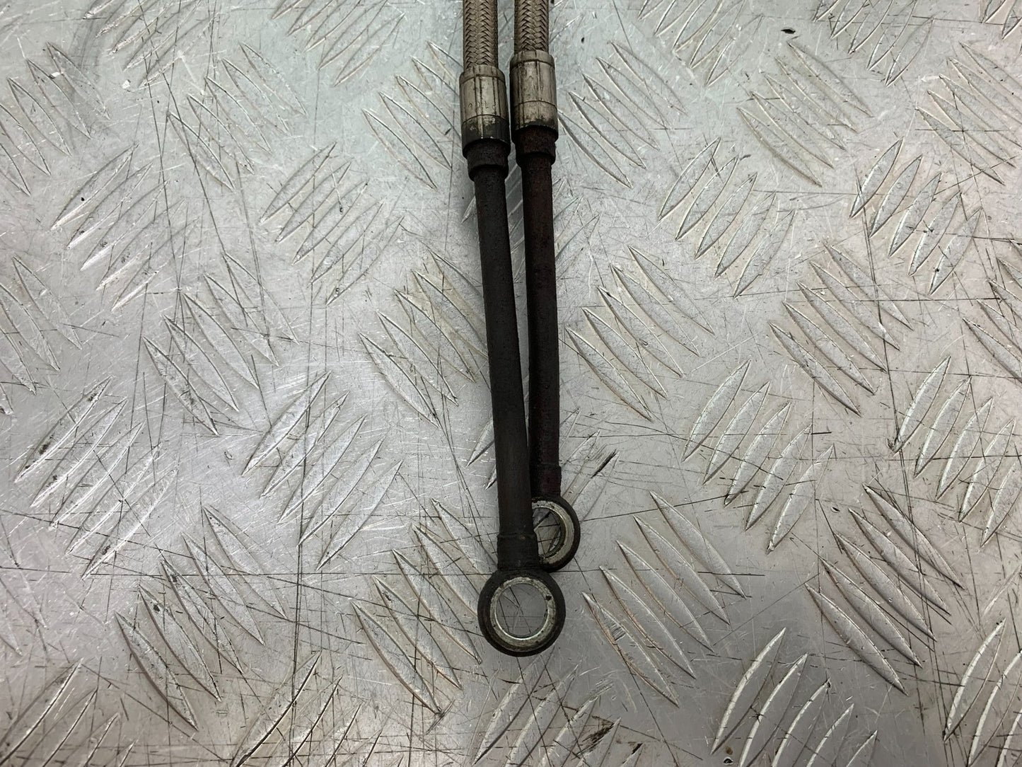 TRIUMPH 955i SPRINT ST OIL COOLER AND LINES YEAR 1999-04 (CMB1230)