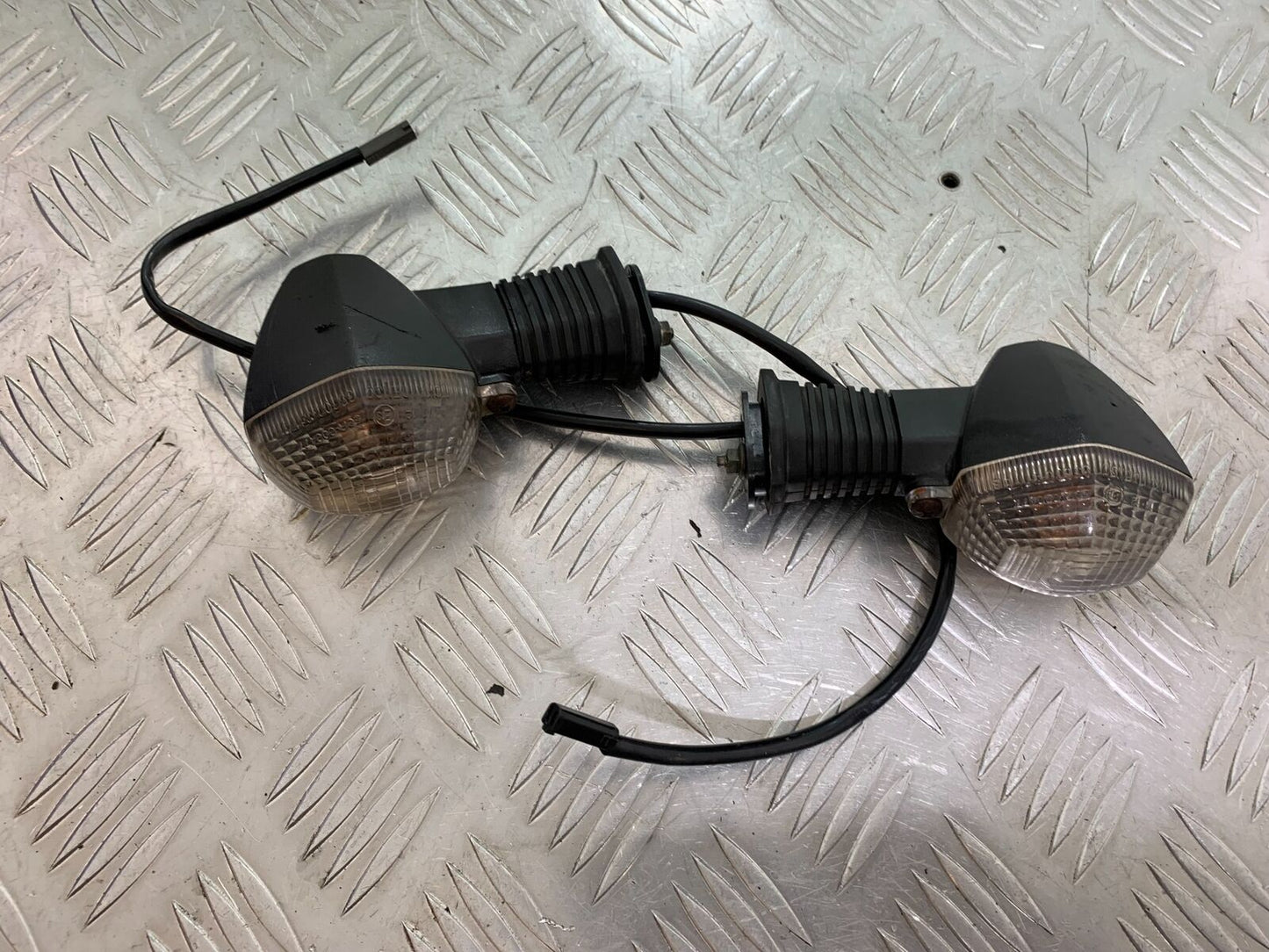 SUZUKI GSF650 GSF 650 FRONT INDICATORS YEAR 2005-06 (CMB1028)