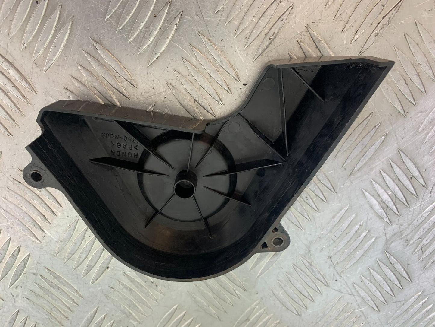 HONDA CBR 929 RRY FIREBLADE SPROCKET COVER YEAR 2000-01 (CMB1094)