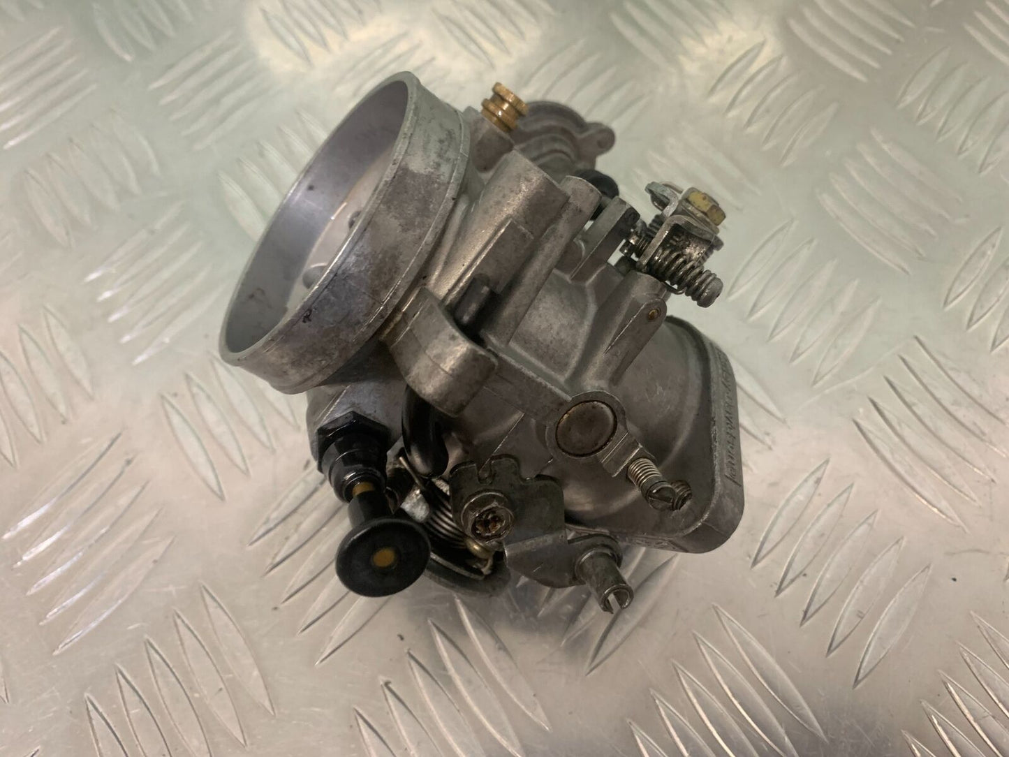 HARLEY DAVIDSON XL53C XL883 SCREAMIN EAGLE CARB YEAR 2001 (STOCK 960)