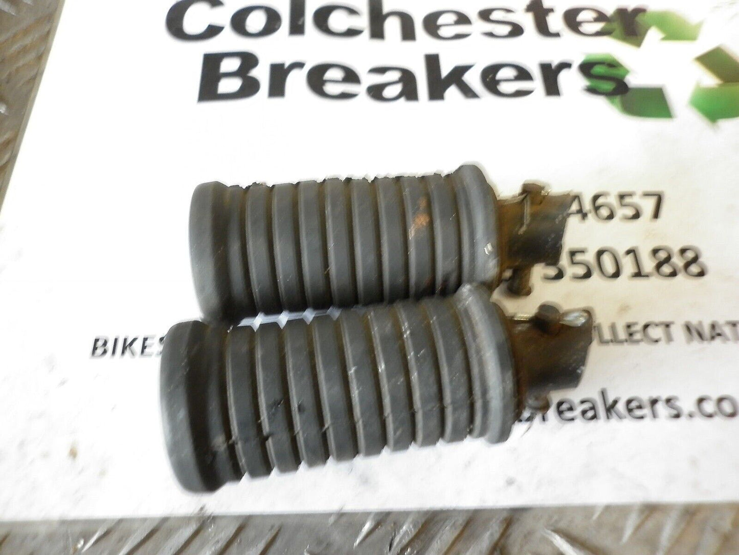 YAMAHA XV750 XV 750 VIRAGO REAR FOOTPEGS YEAR 1981
