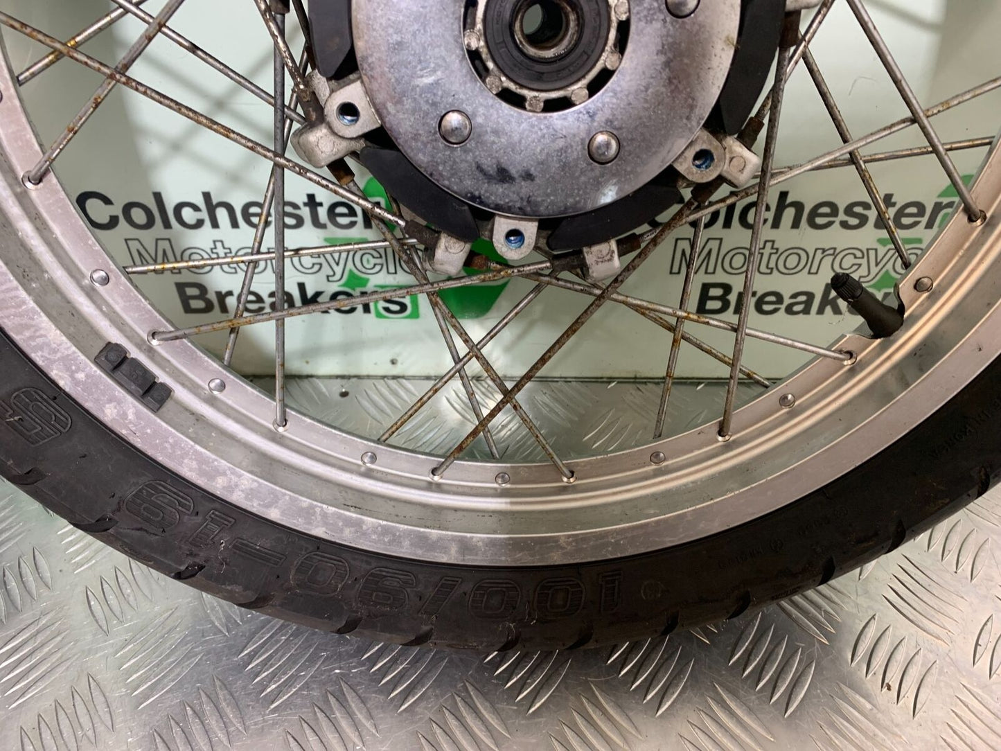 YAMAHA XV750 XV 750 VIRAGO FRONT WHEEL YEAR 1992 (CMB1016)