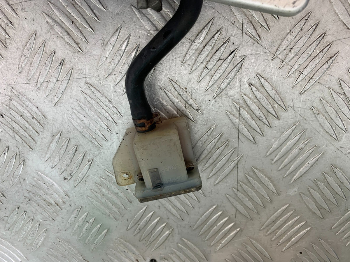 SUZUKI GSXR600 GSXR 600 SRAD FRONT RIGHT HANGER YEAR 1997-2000 (CMB1276)