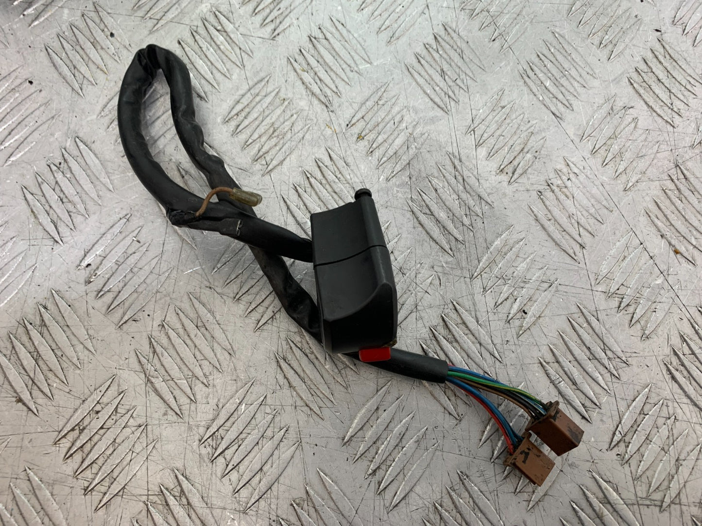 KAWASAKI ZX9R ZX9 R RIGHT SWITCH GEAR YEAR 1998-1999 (CMB1329)