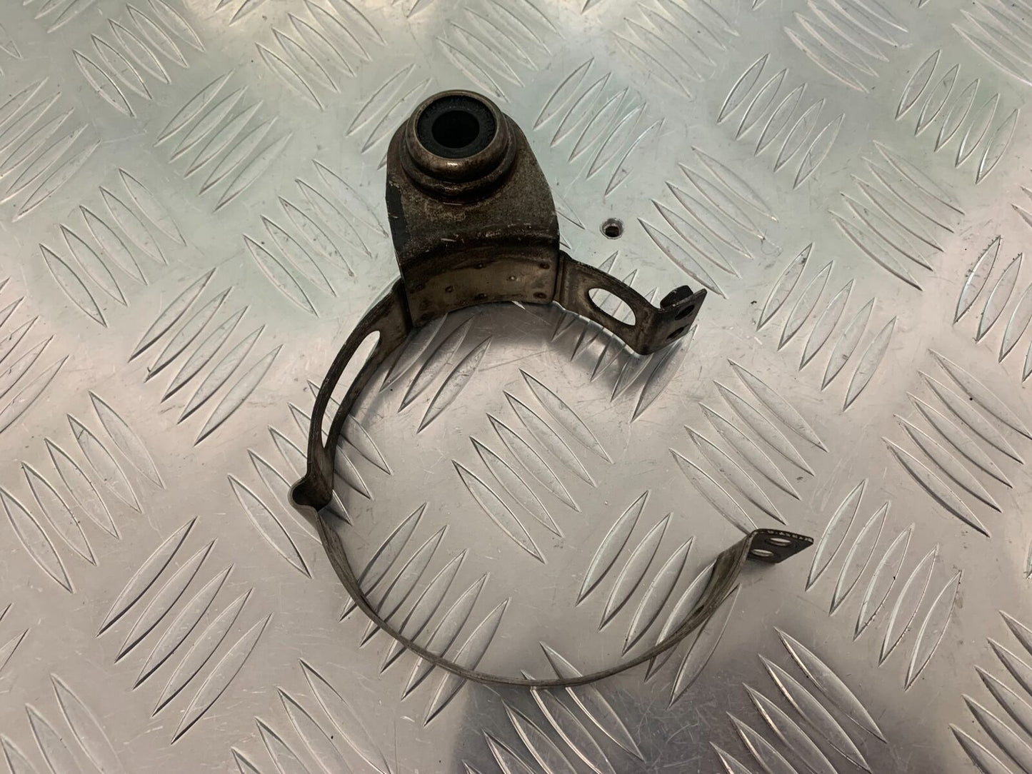 BMW R1200 RT R 1200 RT EXHAUST BRACKET YEAR 2005-2009 (STOCK 943)