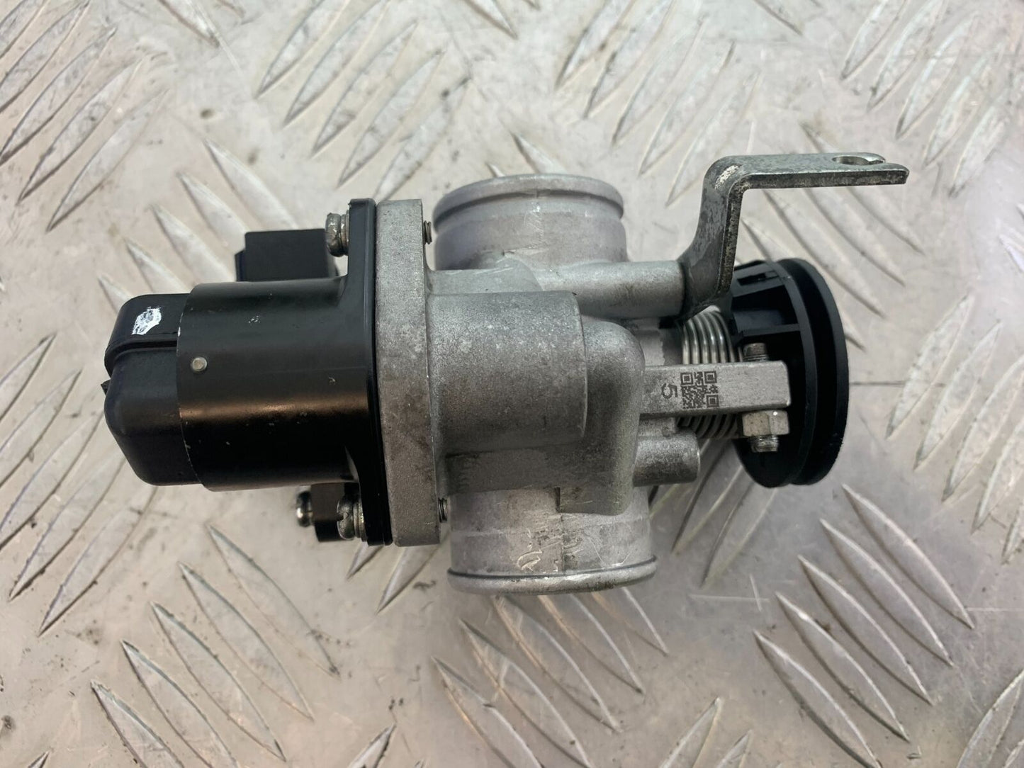 BENELLI TORNADO TNT 125 THROTTLE BODY YEAR 2024 (CMB1090)