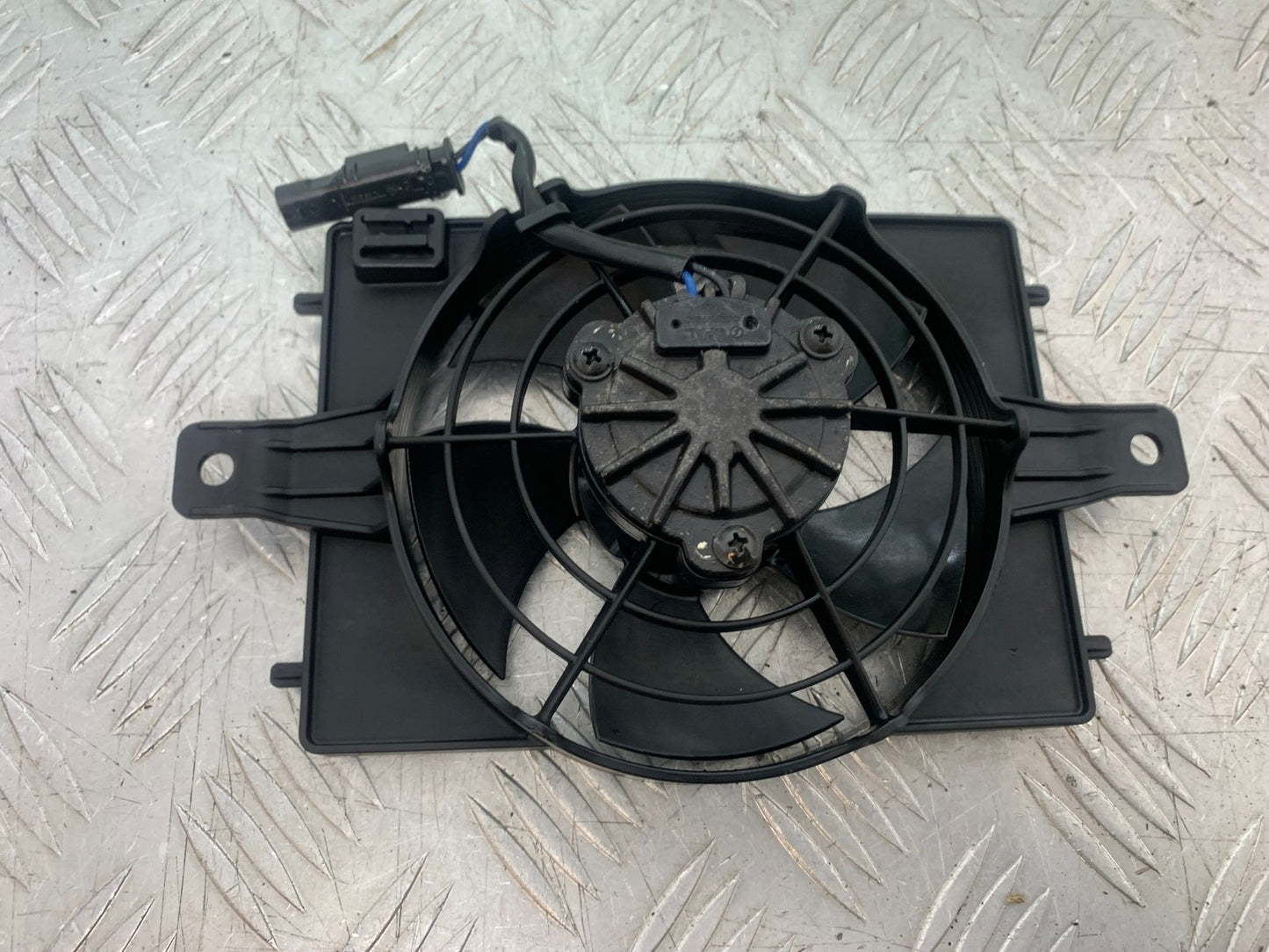 BMW R1200 R 1200 GS RADIATOR FAN YEAR 2013-2016 (CMB1257)