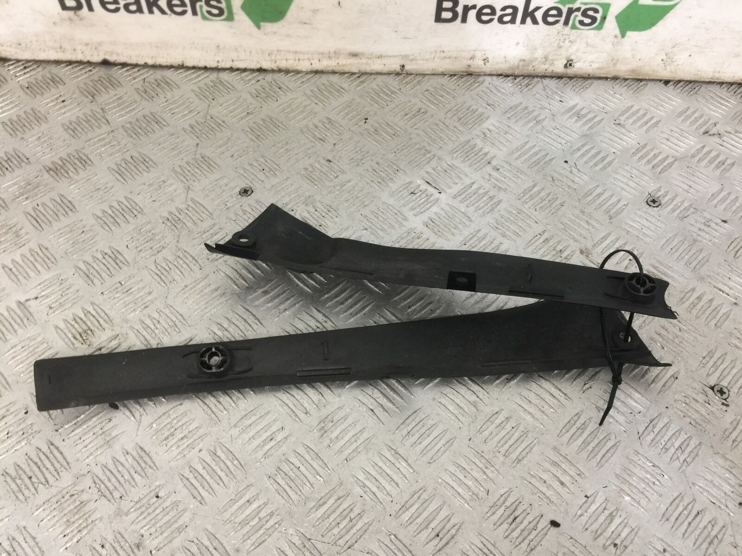 APRILIA RSV1000 RSV 1000 MILLE LEFT & RIGHT SIDE INFILLS YEAR 2002 (STOCK 855)
