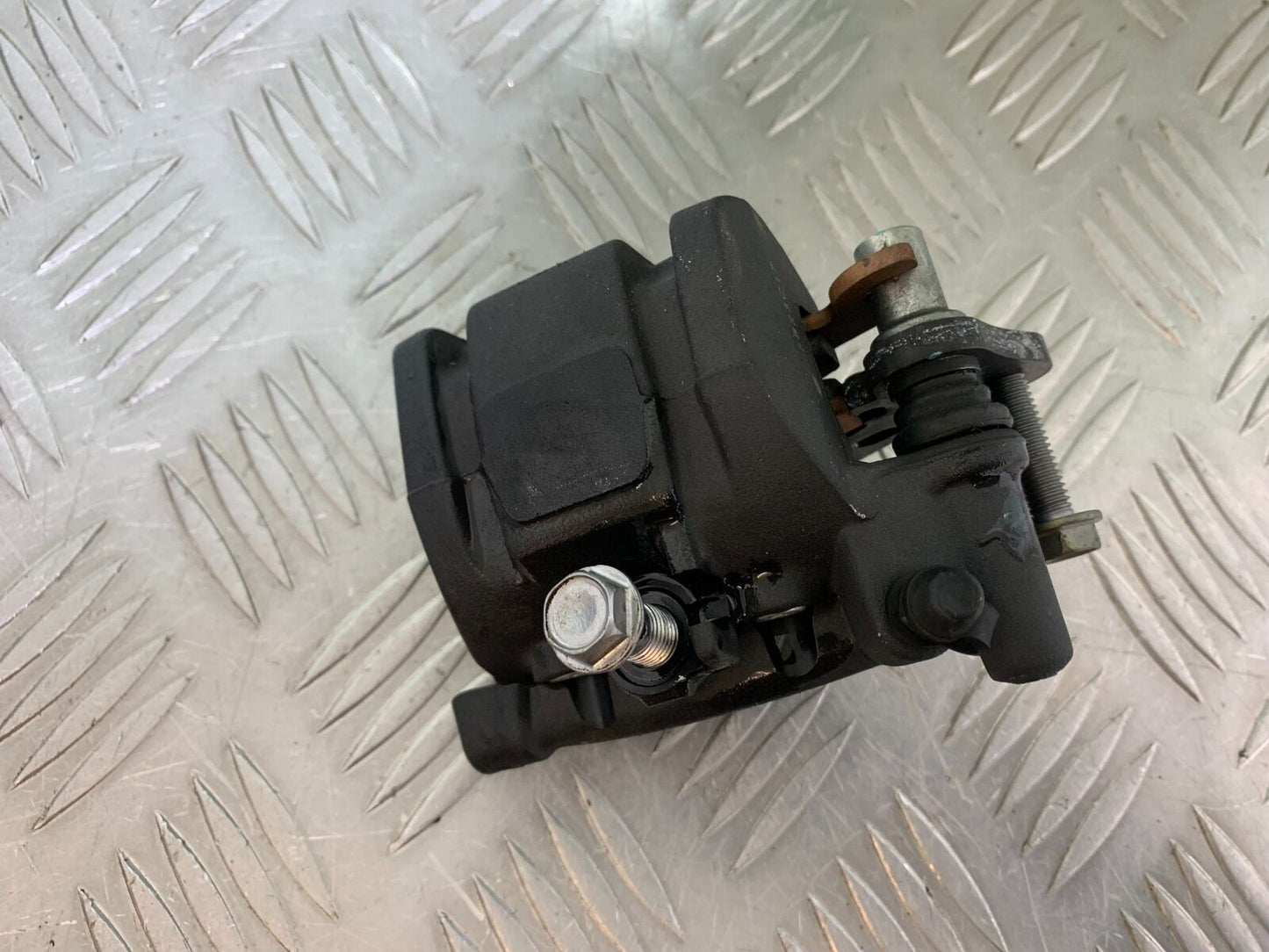 KAWASAKI NINJA 400 EX 400 FRONT BRAKE CALIPER YEAR 2024 (CMB1075)