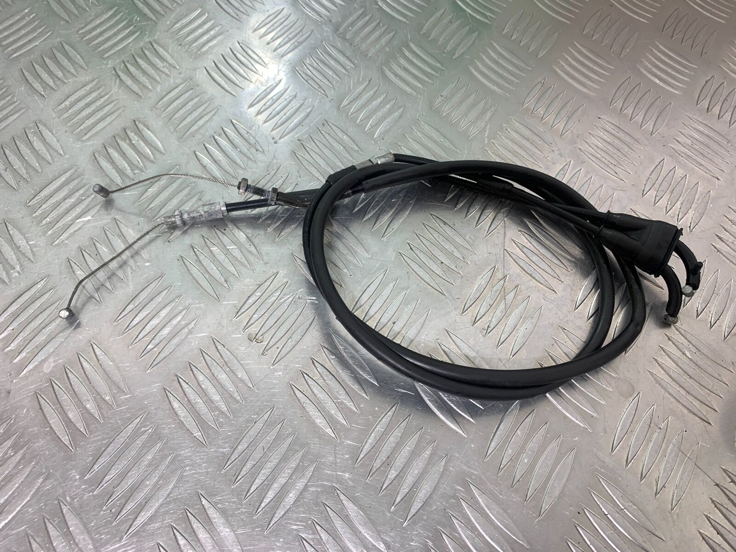 YAMAHA YZF600 YZF 600 THUNDERCAT THROTTLE CABLES 1996-2003 (CMB1046)