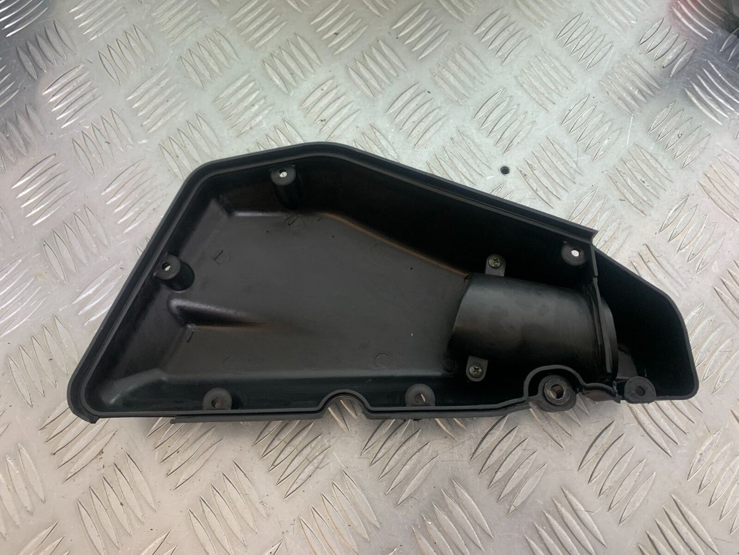 NECO GPX125 AIRBOX COVER YEAR 2016-2021(CMB1052)