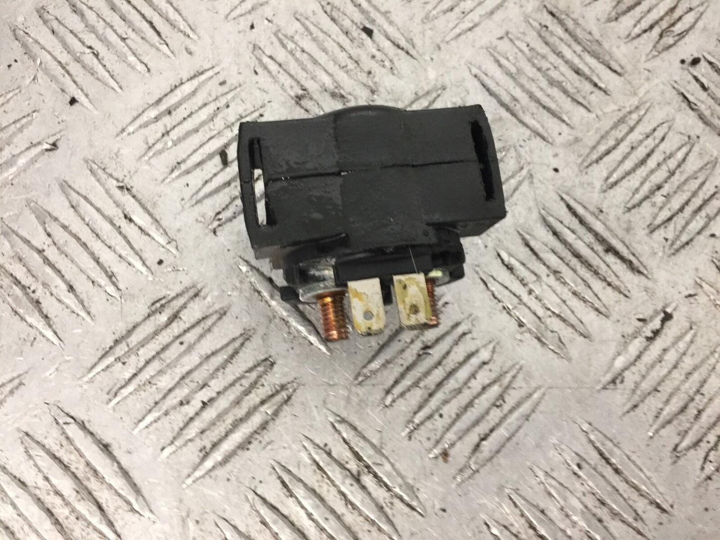 TRIUMPH BONNEVILLE 865 STARTER SOLENOID YEAR 2008-2015 (STOCK 904)