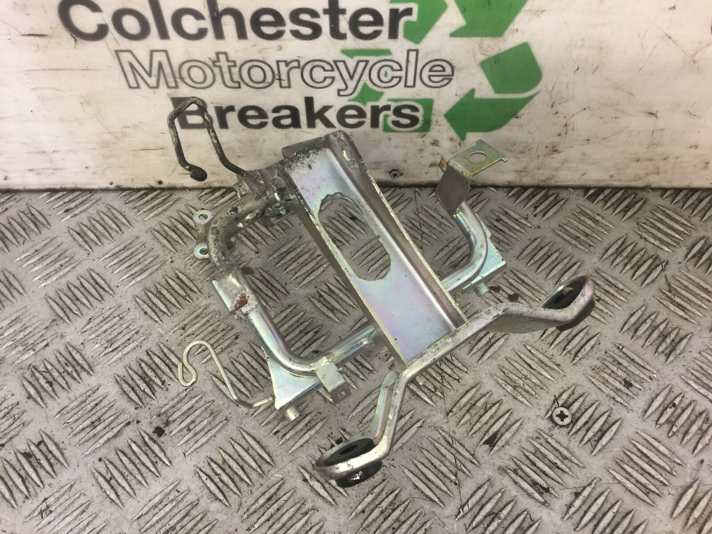 HONDA VISION NSC110 NSC 110 FAIRING BRACKET YEAR 2012 STOCK 600