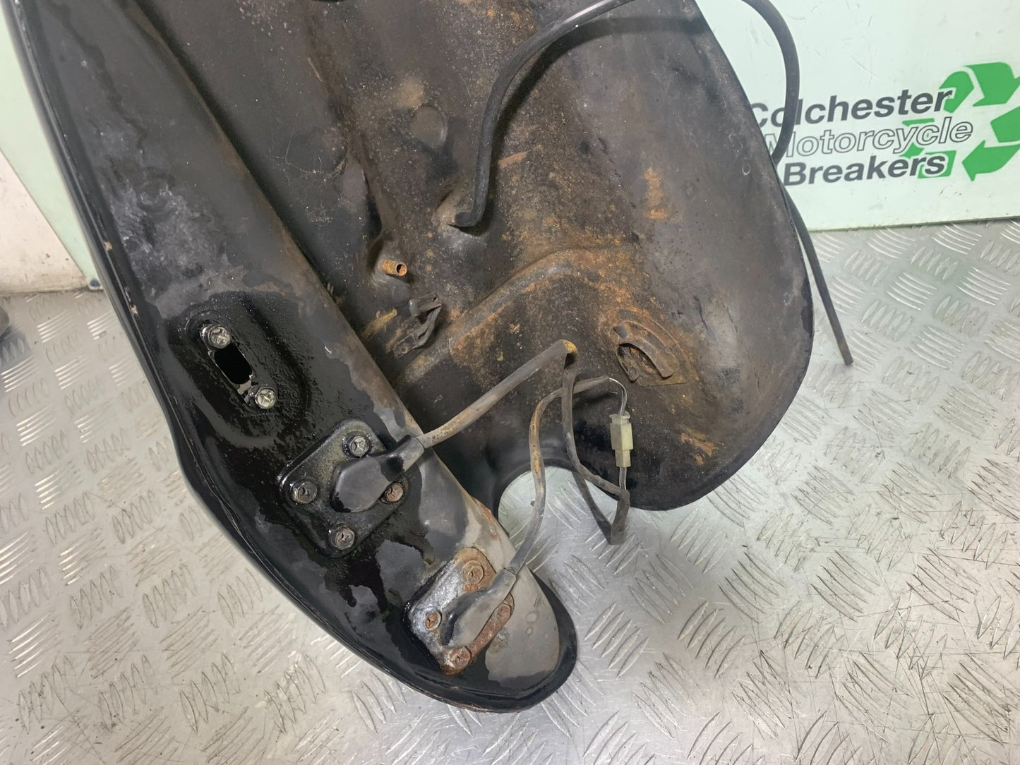 SUZUKI GSX750 INAZUMA PETROL TANK YEAR 1998-2003 (CMB1308)