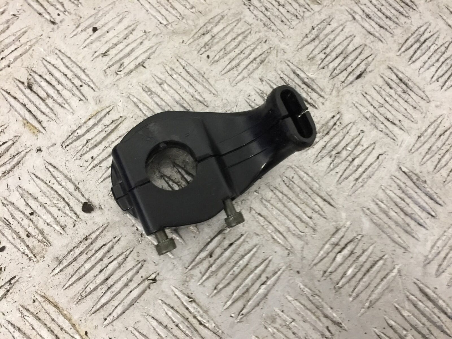 YAMAHA YZF R1 5PW THROTTLE HOUSING YEAR 2002-2003 (STOCK 899)