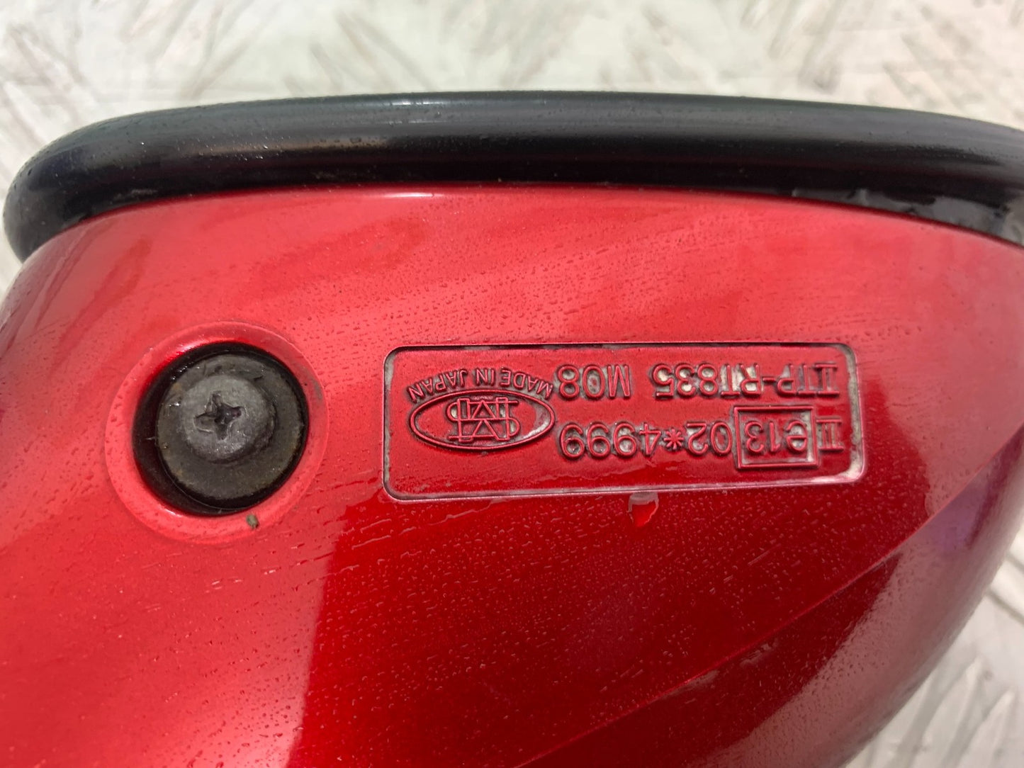 HONDA CBR1100 BLACKBIRD RIGHT MIRROR YEAR 1999-2005 (CMB1232)