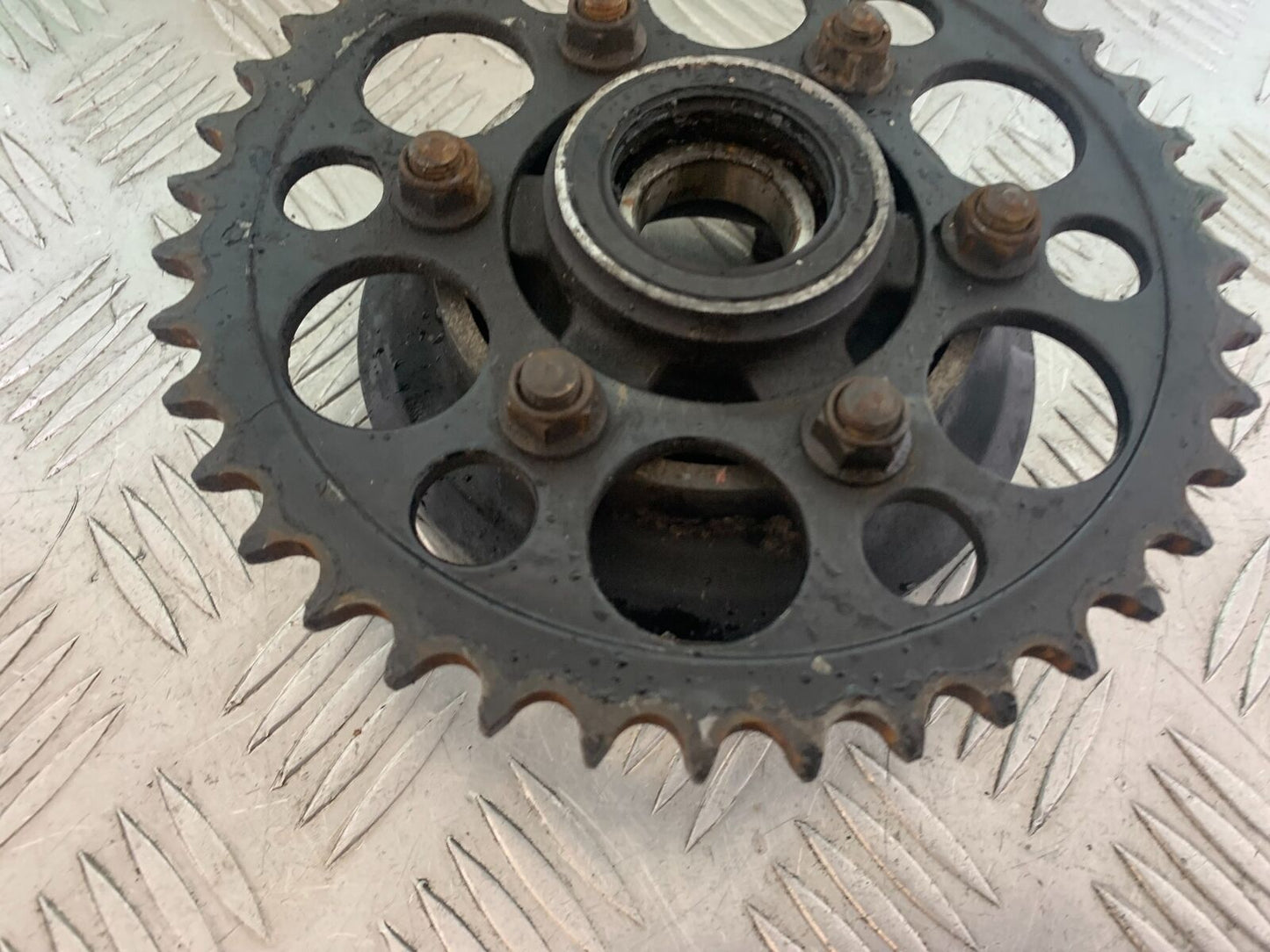 KAWASAKI ZX6R ZX636 REAR SPROCKET CARRIER YEAR 2002 (CMB1100)