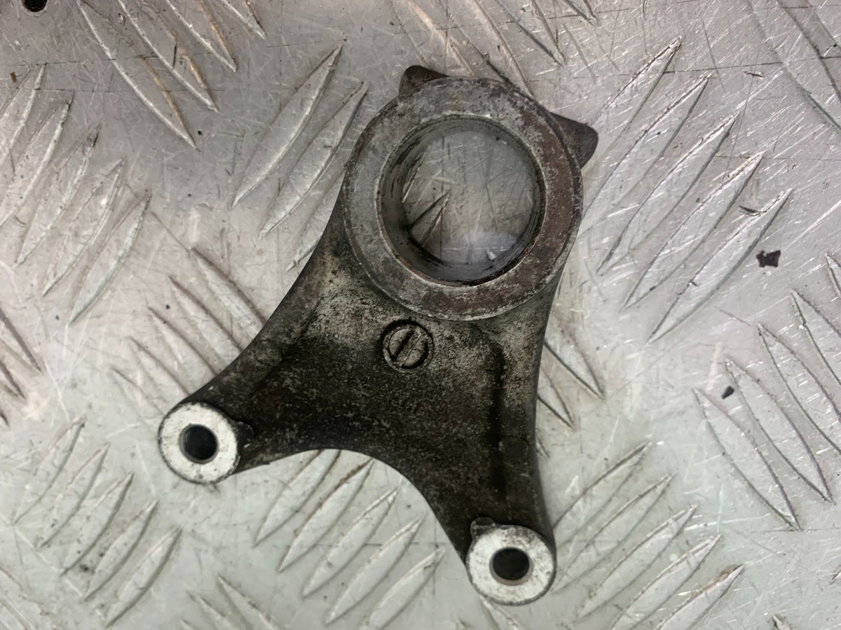 SUZUKI GSXR600 GSXR 600 K1 K2 K3 REAR CALIPER BRACKET 1999-03 (CMB1284)