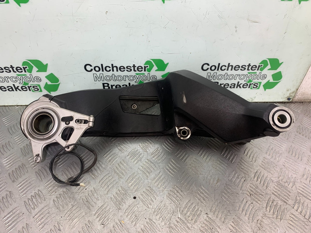 MV AGUSTA 675 F3 SWINGARM AND HUB YEAR 2012-2016 (CMB1302)