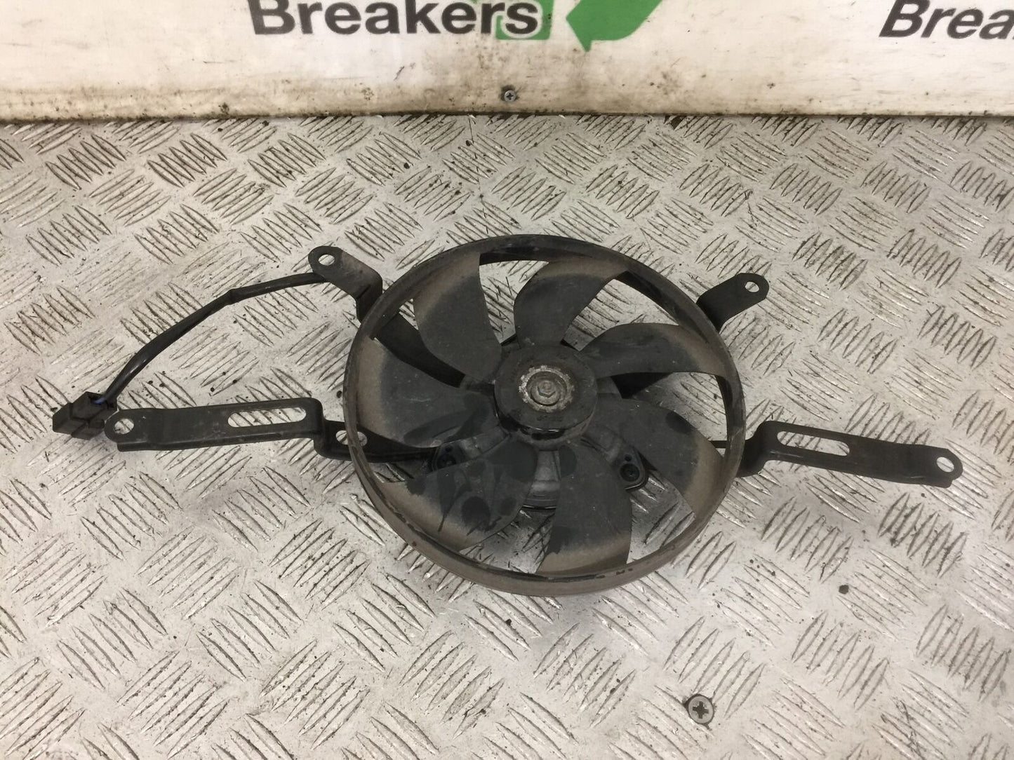 YAMAHA MT09 MT-09 RADIATOR FAN YEAR 2018 (STOCK 906)
