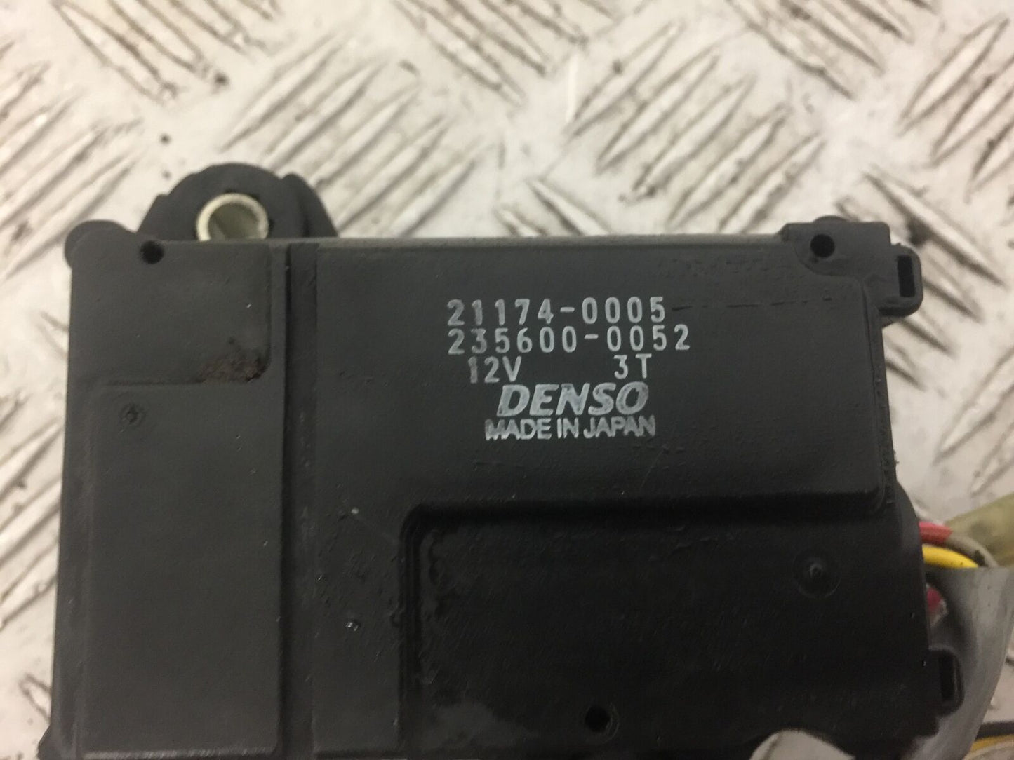 KAWASAKI Z1000 GGF ZR1000 (ABS) SERVO MOTOR YEAR 2016 (STOCK 504)