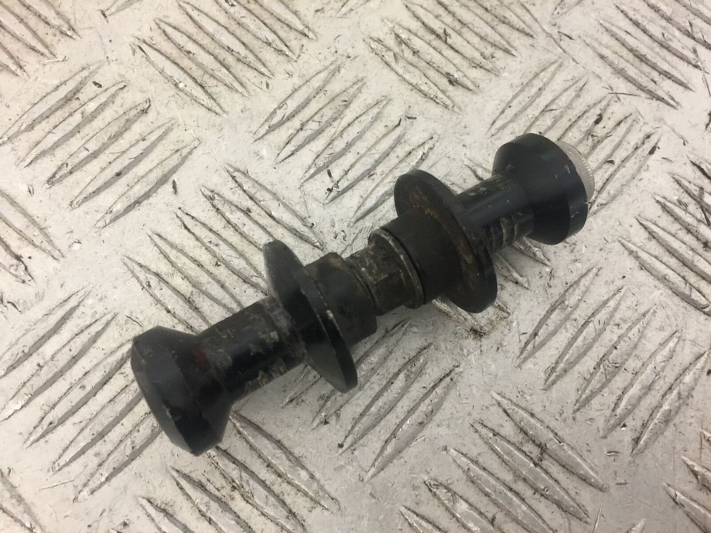 KAWASAKI ZX6R SWINGARM BOBBINS YEAR 2009-2012 (STOCK 626)