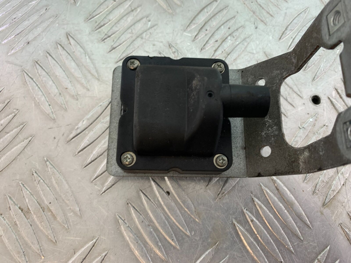 PIAGGIO X EVO 400 COIL AND CAP YEAR 2007-2011 (CMB1069)