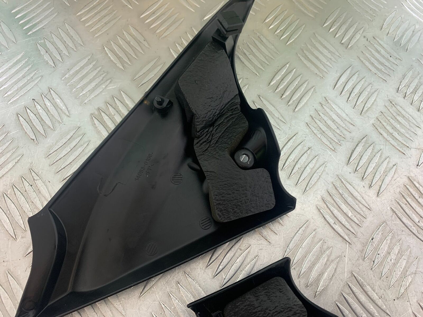 KAWASAKI EN650 VULCAN LEFT AND RIGHT FRAME COVERS YEAR 2017-2021 (CMB1060)