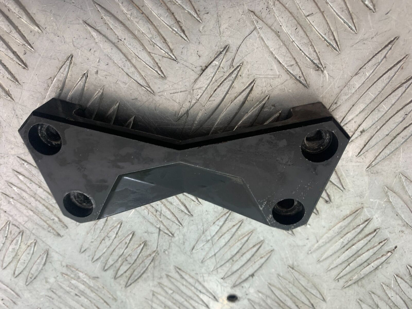 KAWASAKI Z1000 Z 1000 HANDLEBAR CLAMP YEAR 2003-2006 (CMB1099)