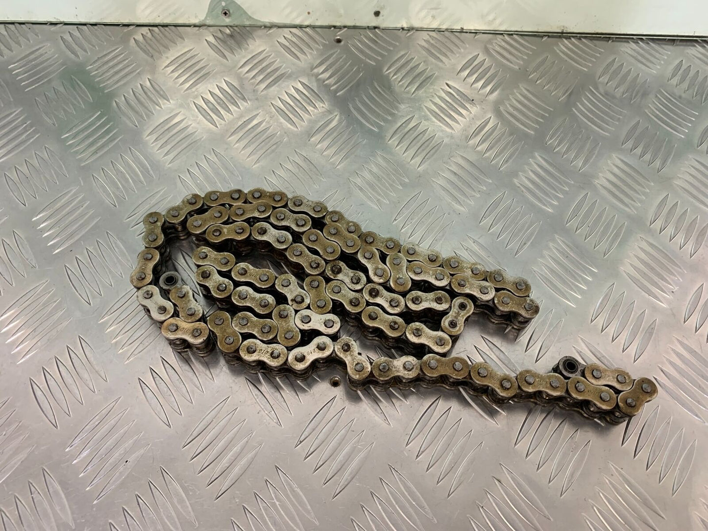 HONDA CBR1100 BLACKBIRD CHAIN YEAR 1996-1998 (STOCK 936)