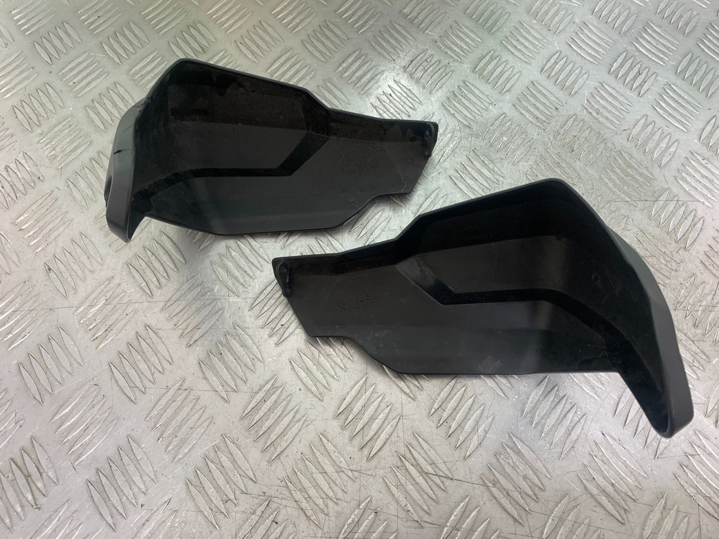 TRIUMPH TIGER 800 XRT HAND GUARDS 2018-2020 (CMB1193)
