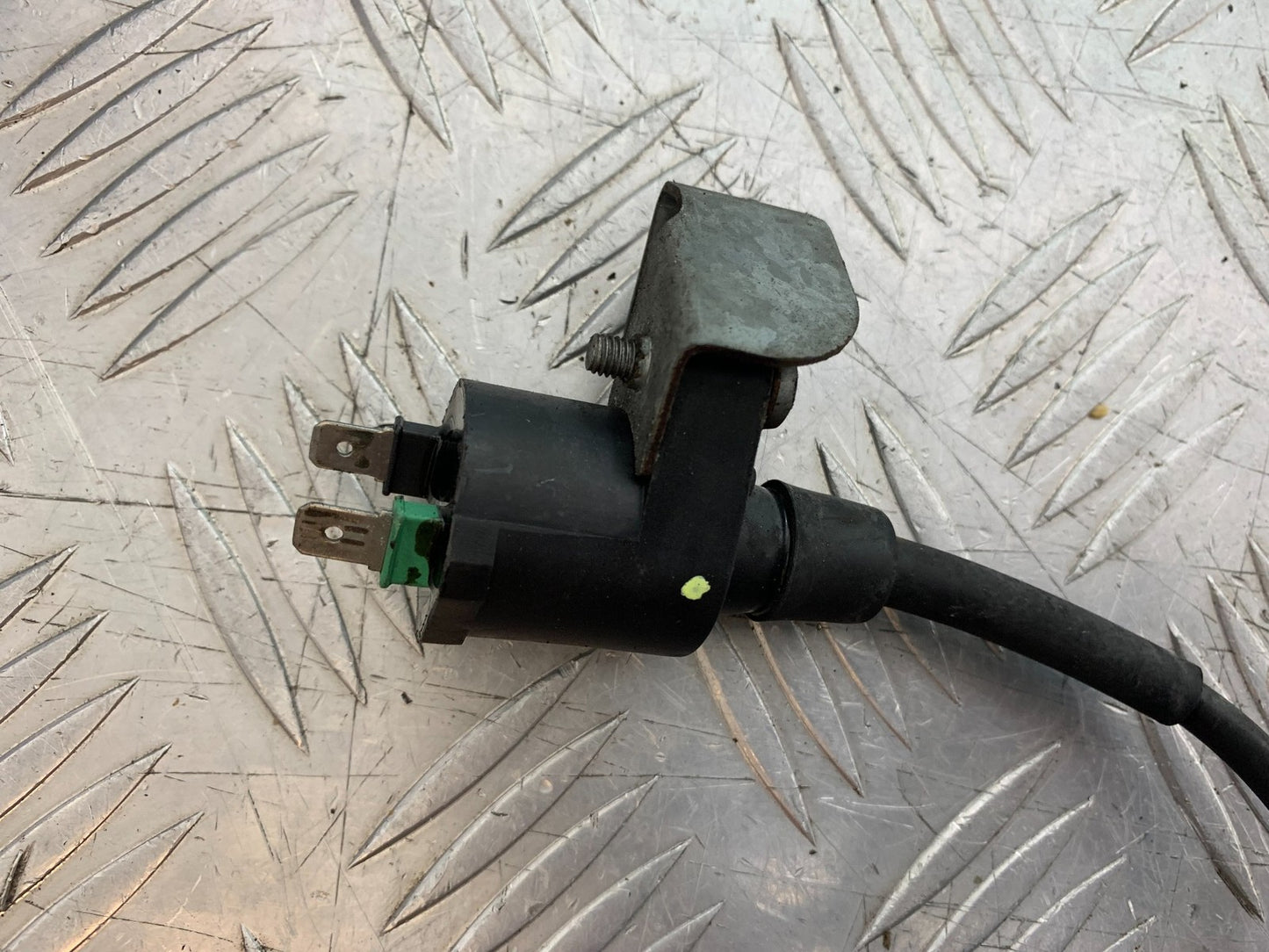 PIAGGIO VESPA GT125 L COIL AND CAP YEAR 2003 (CMB1300)