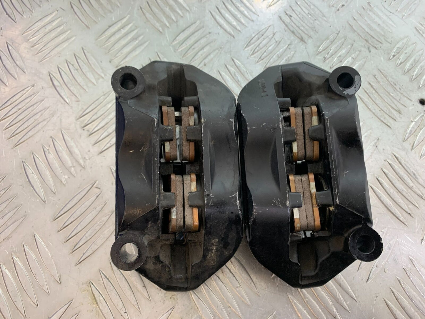 KTM 990 SUPERMOTO T FRONT BRAKE CALIPERS YEAR 2010-2011 (CMB1067)