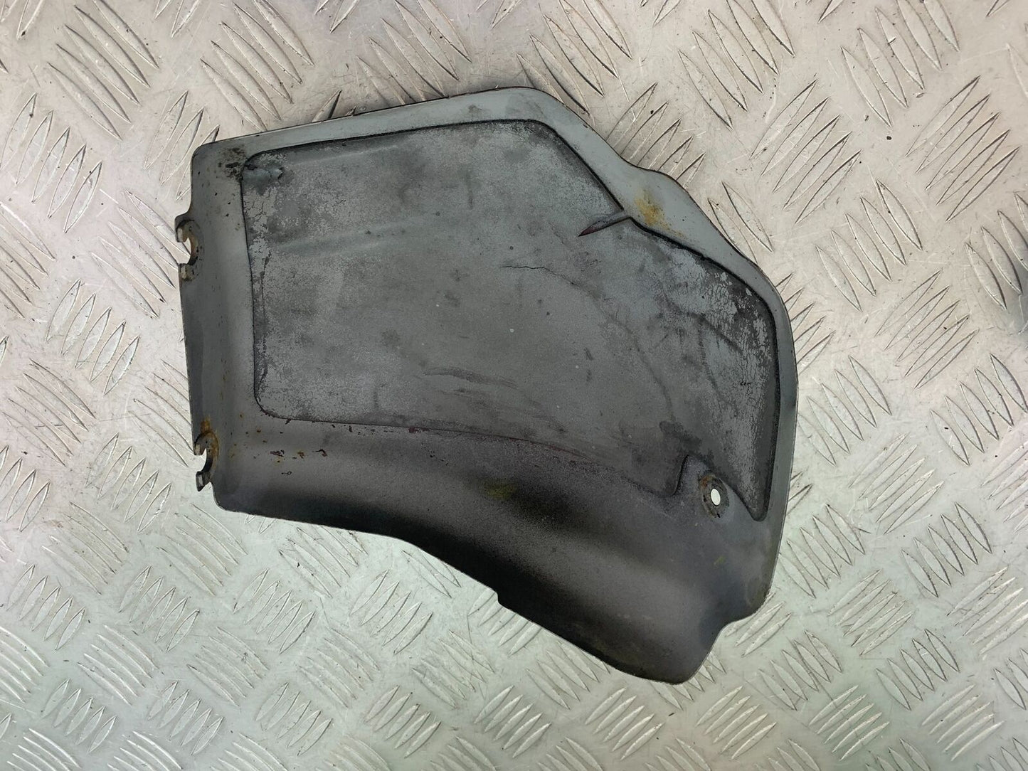 YAMAHA XVS 1100 DRAGSTAR RIGHT SIDE PANEL YEAR 2000-2007 (CMB1108)