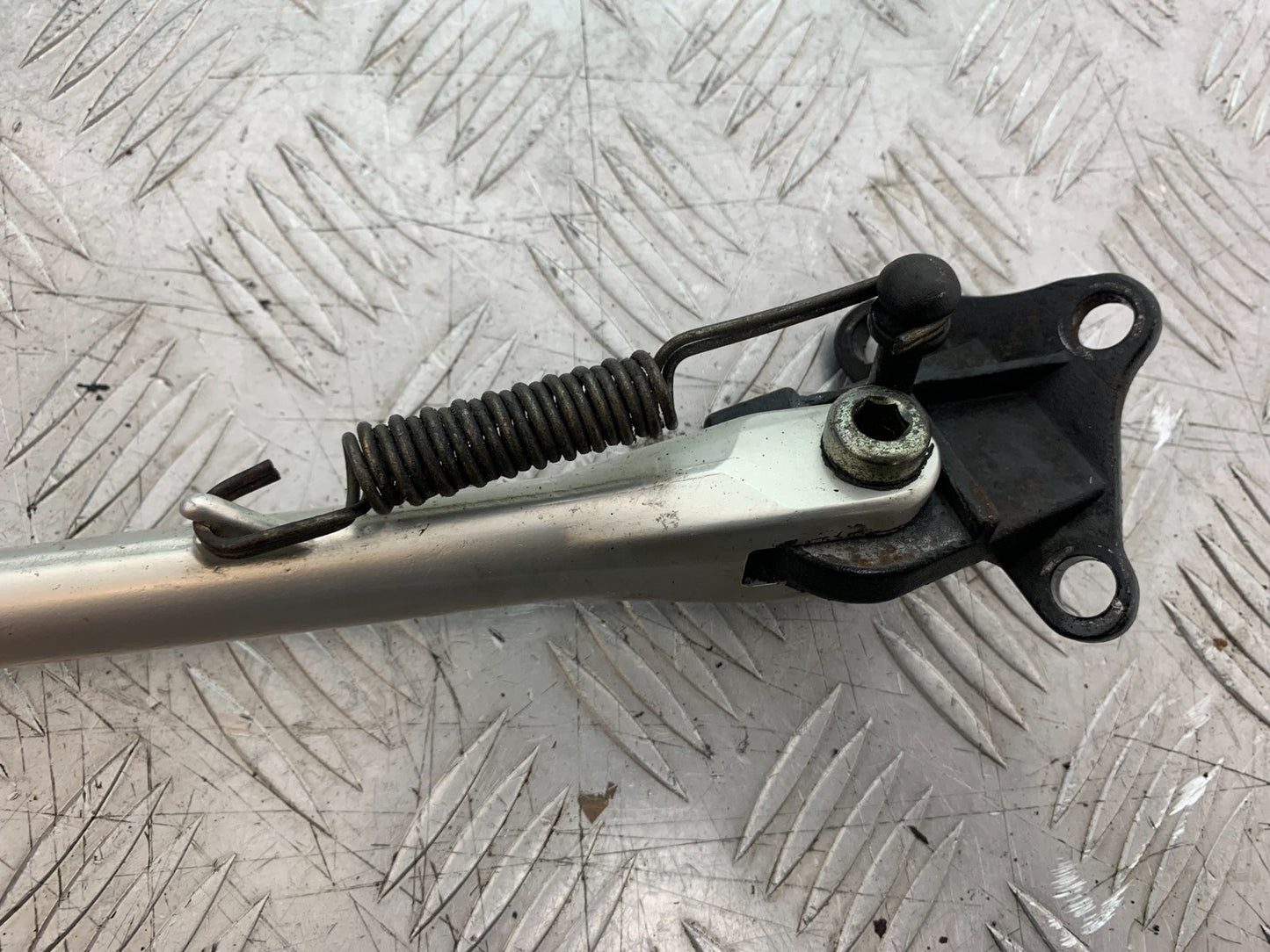 TRIUMPH SPEED TRIPLE R 1050 SIDE STAND 2009 (CMB1183)