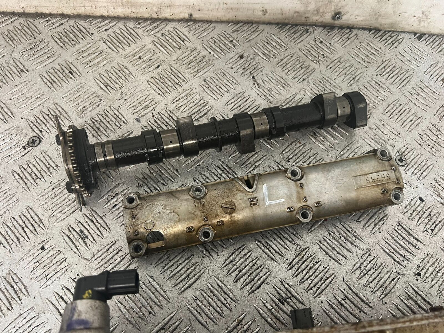 HONDA GL1800 GL 1800 LEFT CYLINDER HEAD AND CAM YEAR 2004 ABS (STOCK 890)