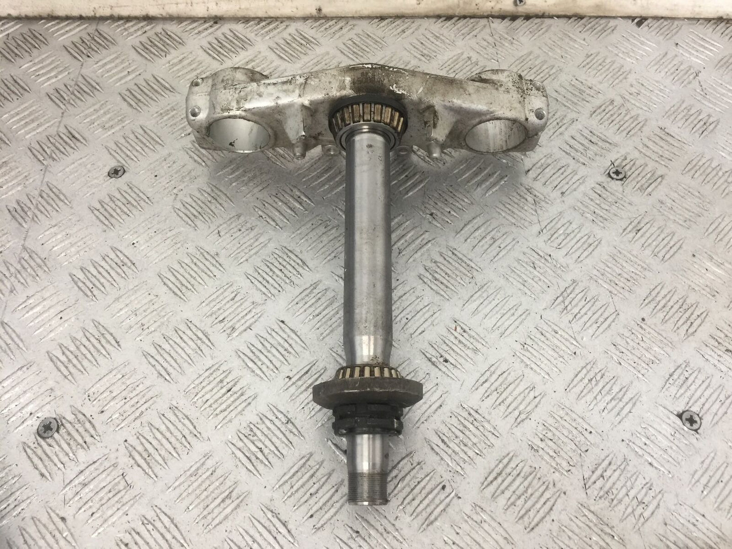 YAMAHA XT660Z TENERE BOTTOM YOKE YEAR 2012 (STOCK 863)
