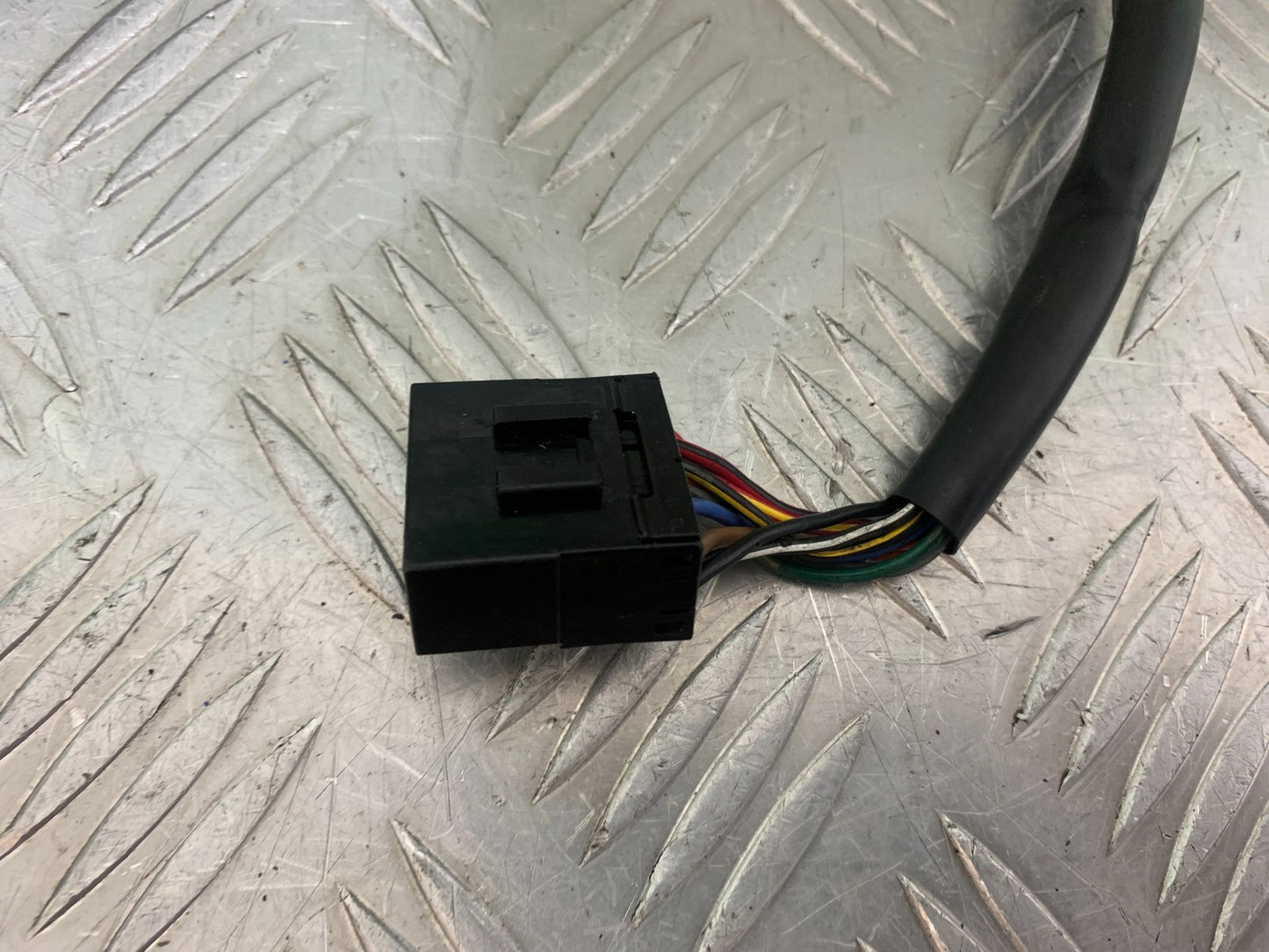 TRIUMPH 1050 SPRINT ST LEFT SWITCH GEAR 2004-2007 (CMB1197)