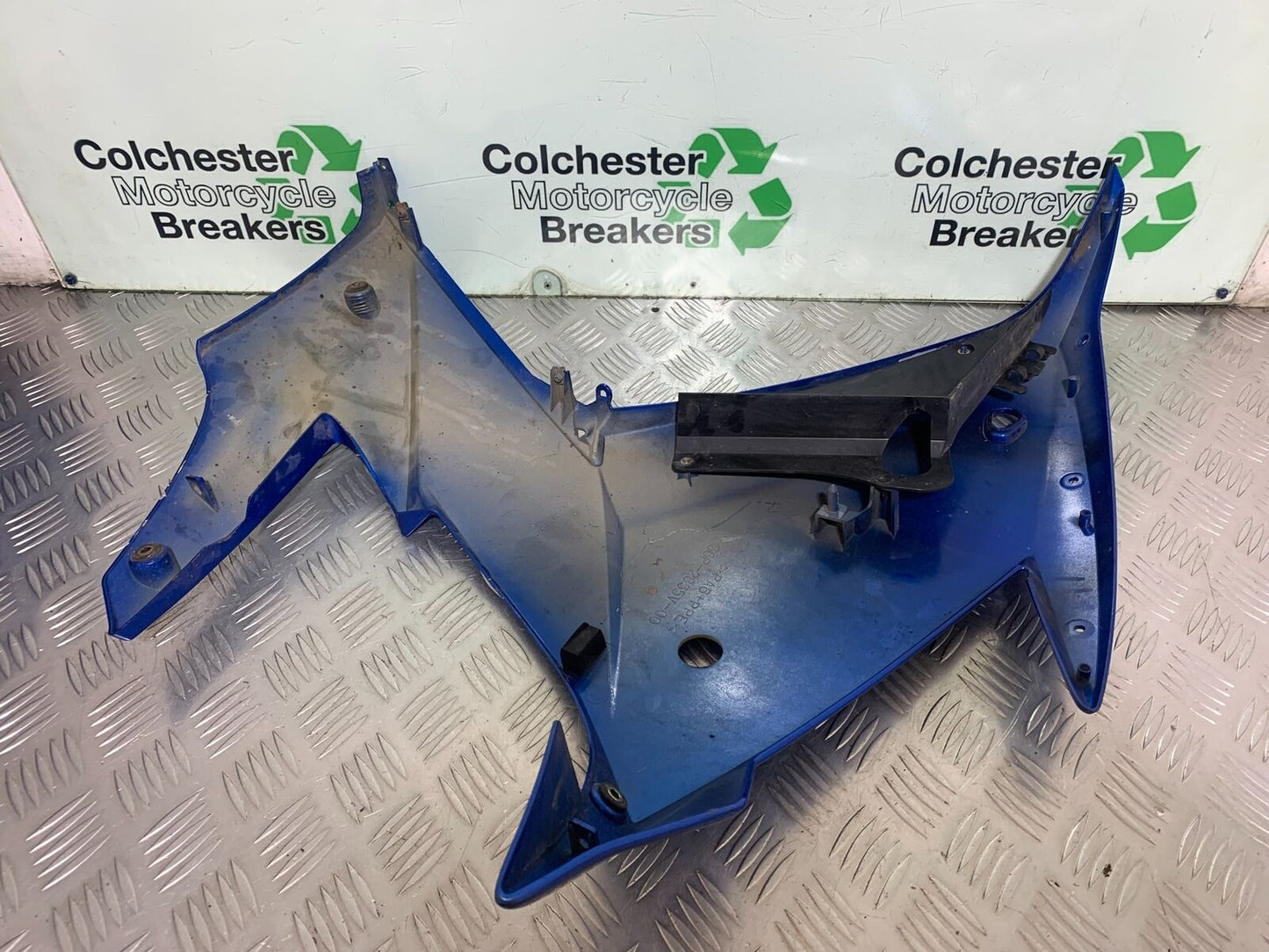 YAMAHA XJ6 XJ6-S RIGHT FAIRING PANEL YEAR 2009-2015 (CMB1070)