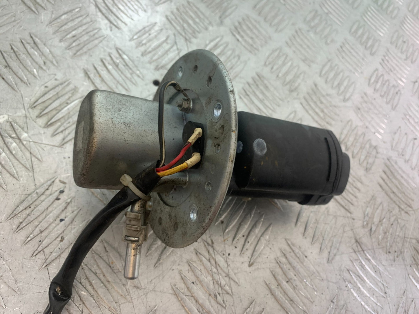 SUZUKI GSXR750 GSXR 750 K4 K5 PETROL PUMP 2004-2005 (CMB1319)