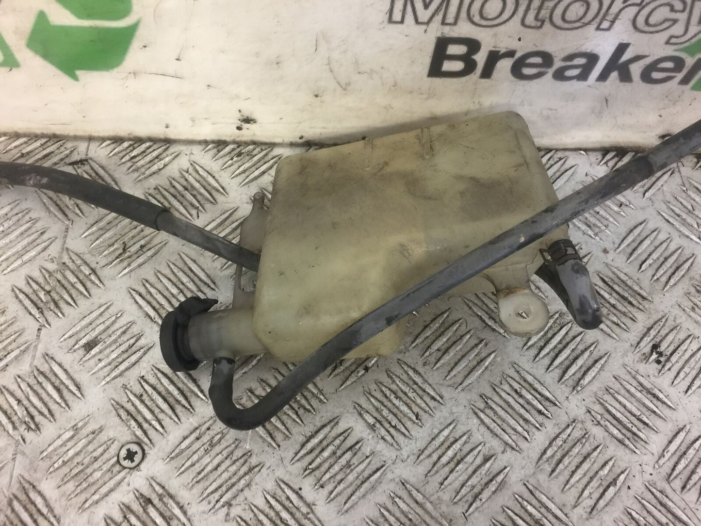 SUZUKI 650 BURGMAN COOLANT BOTTLE YEAR 2006-2012 (STOCK 471)
