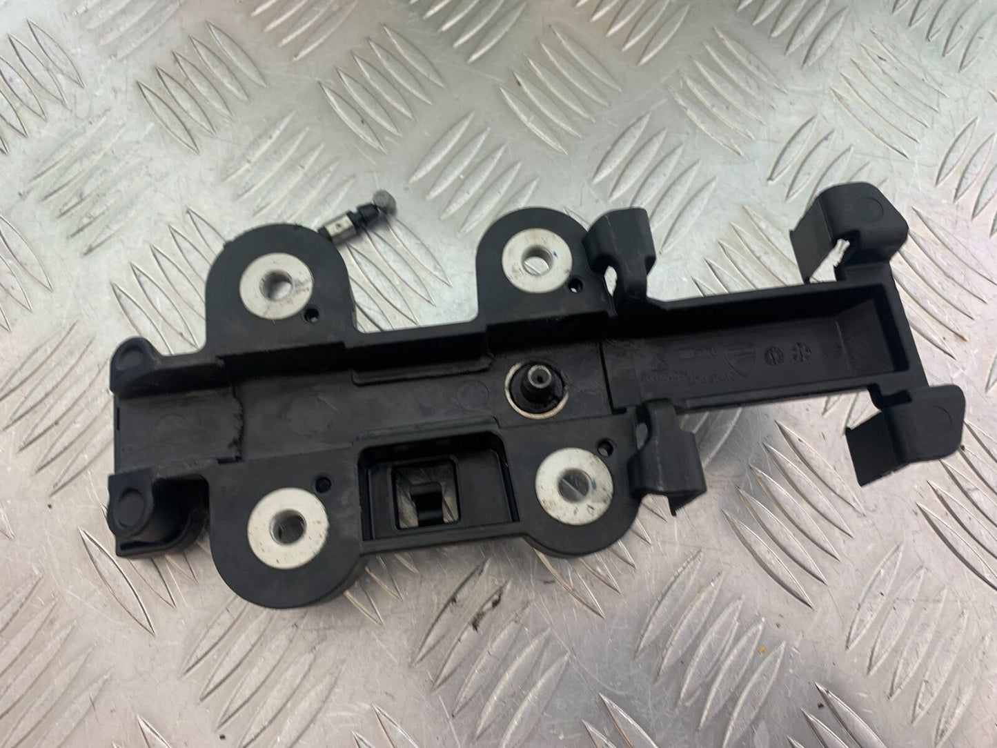 DUCATI DIAVEL 1200 GRAB RAIL MOUNTING BRACKET YEAR 2014-17 (CMB1054)