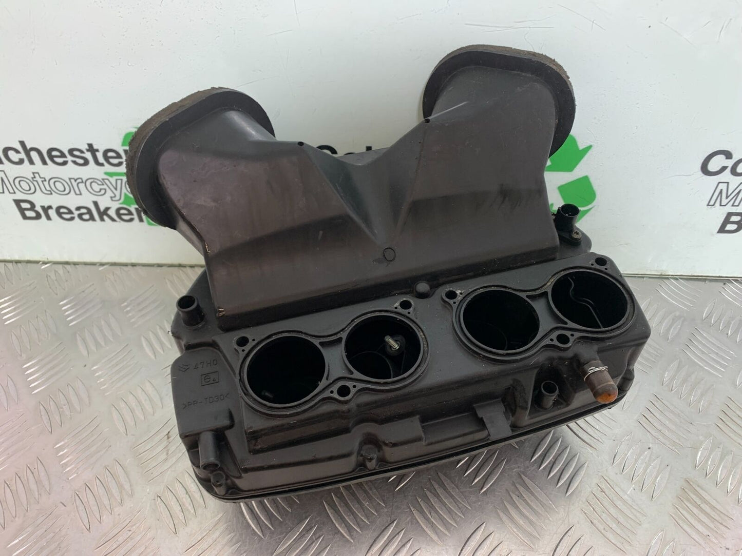 SUZUKI GSXR1000 GSXR 1000 AIRBOX 2009-2016 (CMB1049)