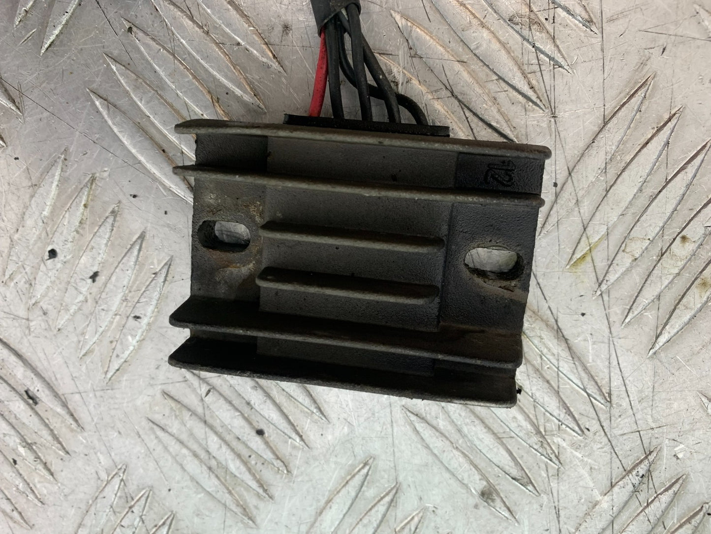 QINGQI QM125 GY-2B REGULATOR YEAR 2016 (CMB1228)