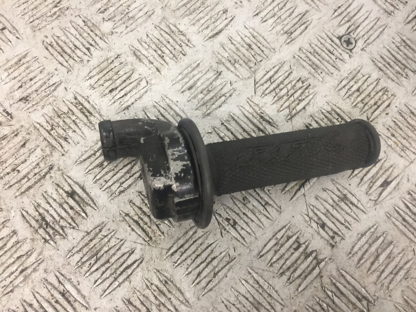 YAMAHA YZF250 YZF 250 THROTTLE AND GRIP YEAR 2004 (STOCK 792)