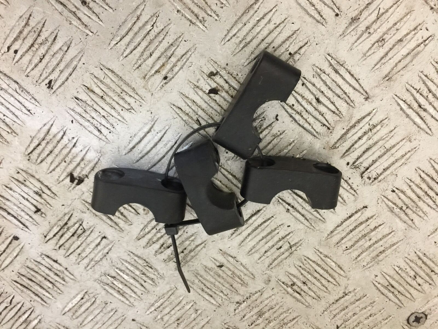 MUTT MONGREL 125 BAR CLAMPS YEAR 2016-2020 (STOCK 738)